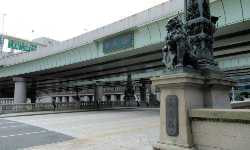 出張マッサージ日本橋こま犬